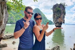 Desde Phuket: Excursión de Aventura en Catamarán por la Bahía de Phang Nga