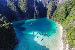 Au départ de Phuket : Excursion privée d'une journée en bateau rapide sur l'île de Phi Phi