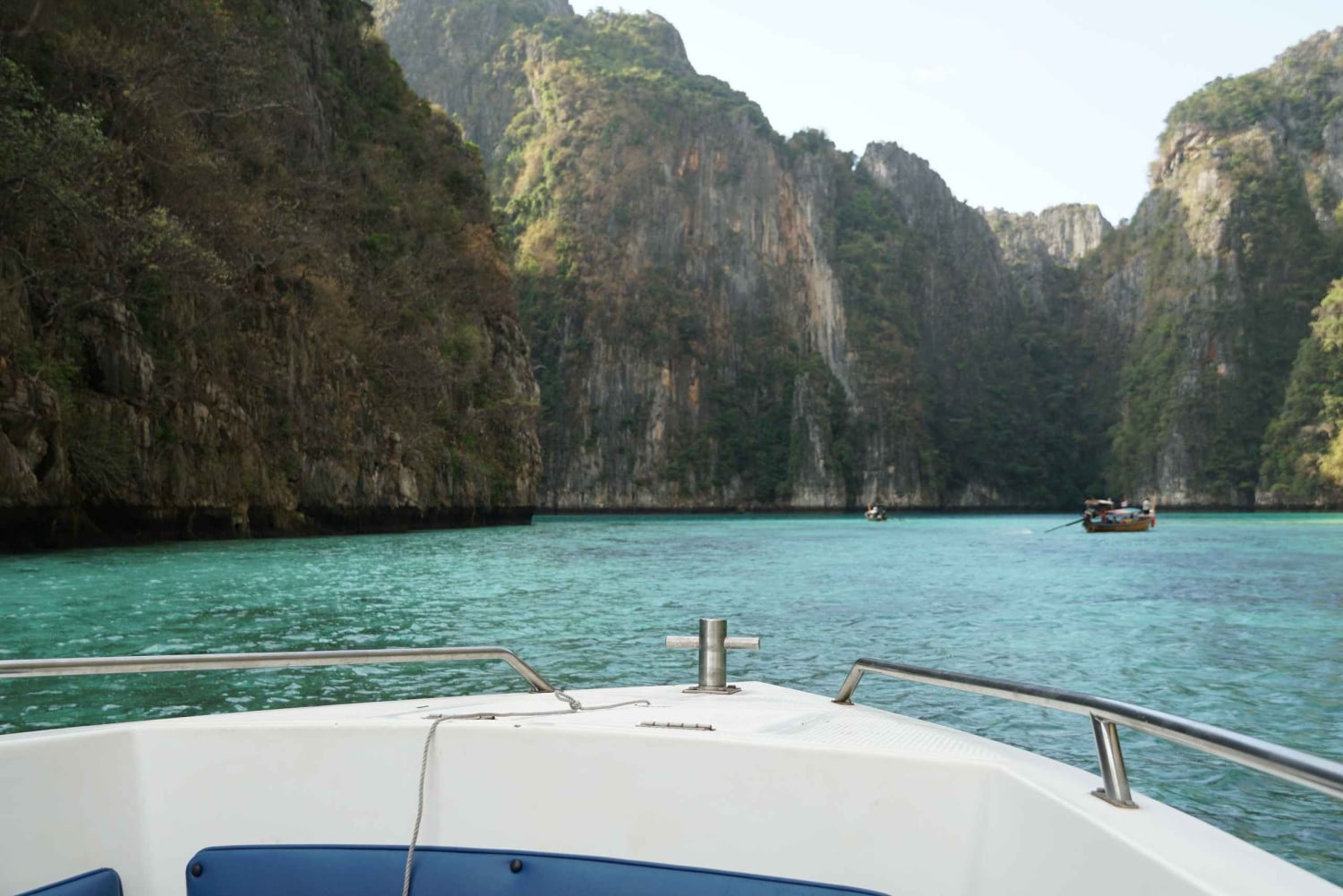From Phuket: Phi Phi Islands Speedboat Trip & Lunch