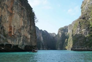 From Phuket: Phi Phi Islands Speedboat Trip & Lunch