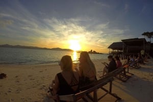 Phuket: Phi Phi Sunrise båttur till Bamboo och Khai Island