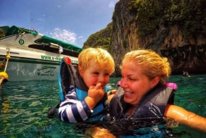 Phuket: Phi Phi Sunrise Boat Tour to Bamboo and Khai Island
