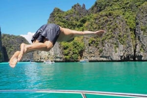 Från Phuket: Privat båttur till Phi Phi-James Bond Island