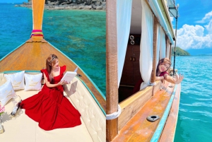 Desde Phuket: Excursión en barco privado a las islas circundantes