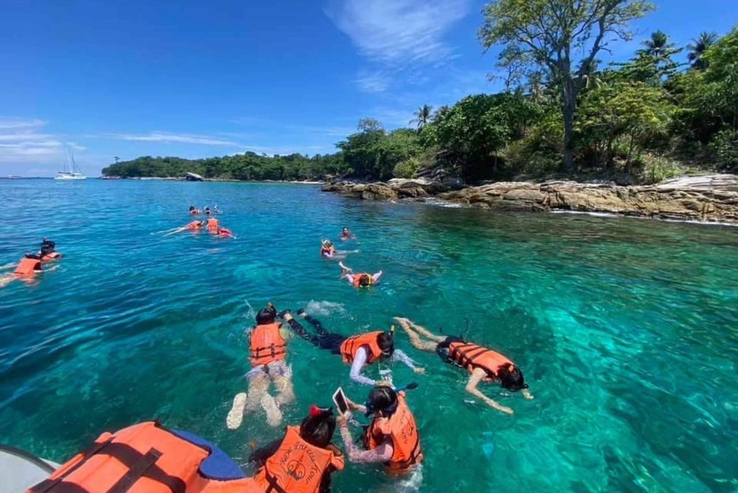 Z Phuket: Wycieczka 1-dniowa na wyspy Raya, Coral i Maiton z transferem