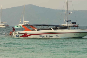 من بوكيت: رحلة ليوم واحد إلى جزيرة رايا والمرجان ومايتون مع خدمة النقل