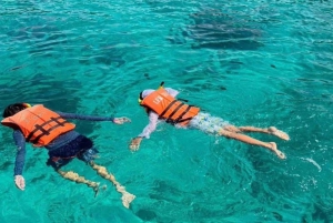 من بوكيت: رحلة ليوم واحد إلى جزيرة رايا والمرجان ومايتون مع خدمة النقل