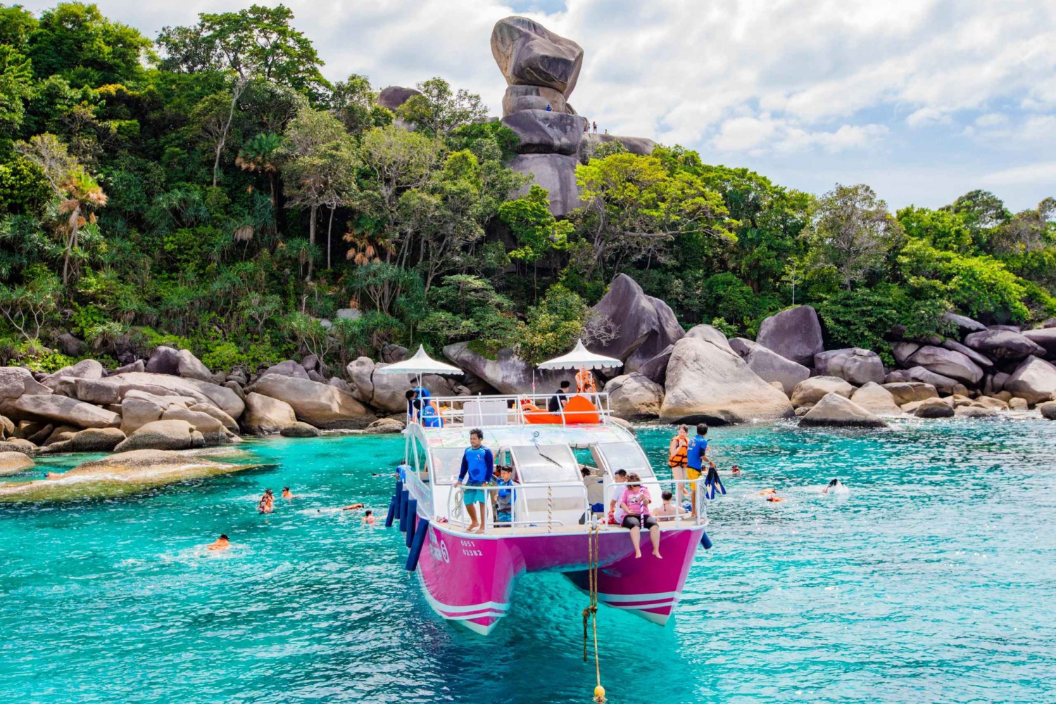 Au départ de Phuket : Voyage de luxe dans les îles Similan en catamaran à grande vitesse