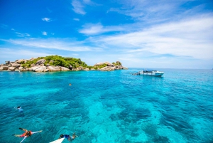 Phuketista: Similan-saaret Ylellinen matka nopeuskatamaraanilla.