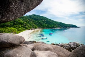 Från Phuket: Lyxresa till Similanöarna med snabb katamaran