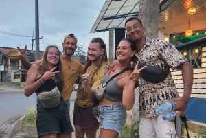 Phuketista: VIP-minibussikuljetus Cheow Lan -järven laiturille