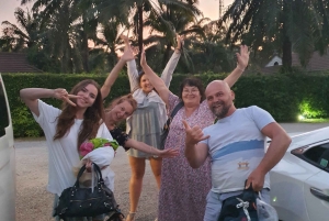 Phuketista: VIP-minibussikuljetus Cheow Lan -järven laiturille