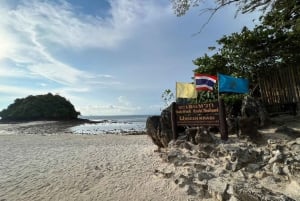 Journée entière aux îles Phi Phi et à Krabi en bateau à moteur privé