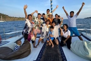 Коралловый остров на полдня на частном катамаране