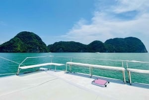 Коралловый остров на полдня на частном катамаране