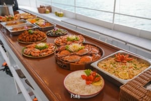 Phuket: Phang Nga Bay Sunset Cruise med middag og kanosejlads