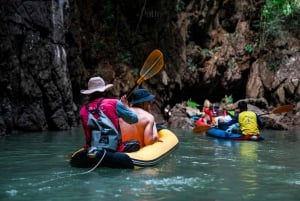 Phuket: Tour di un giorno dedicato a James Bond e canoa con una grande barca