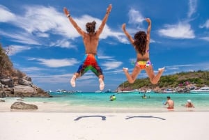 Phuket: Heldagstur til Kahung Beach (koralløya) med hurtigbåt