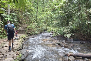 Khao Lak: Halvdagstur til vandfald og søer med frokost