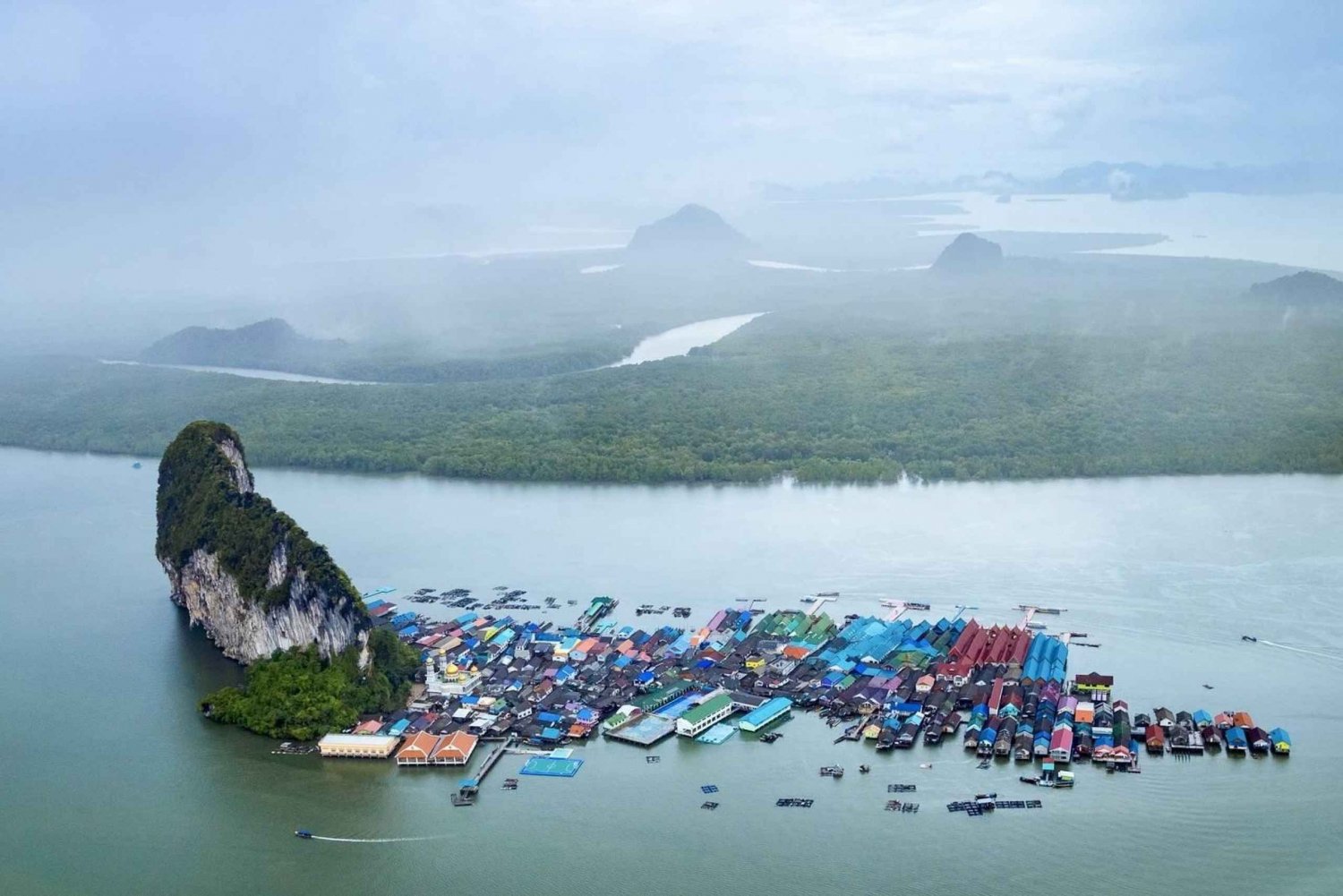 Khao Lak: James Bond og Khai-øyene - dagstur med hurtigbåt