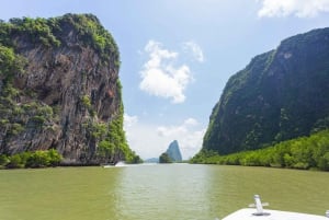 Khao Lak: Passeio de um dia em lancha rápida pelas ilhas James Bond e Khai