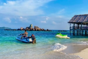 Khao Lak: Passeio de um dia em lancha rápida pelas ilhas James Bond e Khai