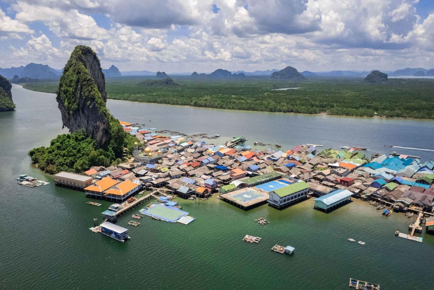 Khao Lak: James Bond, Ko Panyi, tour por la isla de Khai con piragua