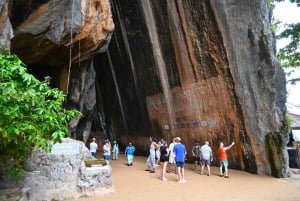 Khao Lak: James Bond, Ko Panyi, tour por la isla de Khai con piragua