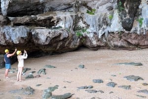 Khao Lak: James Bond, Ko Panyi, tour por la isla de Khai con piragua