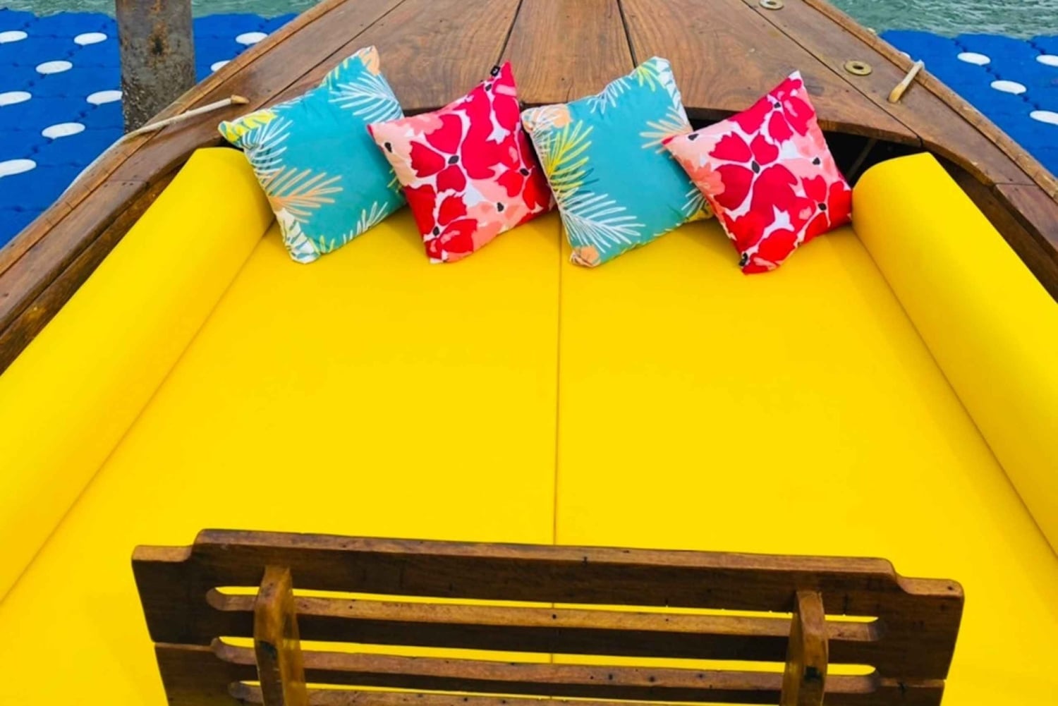 カオラック：ジェームズボンド島へのプライベートロングテールボートツアー