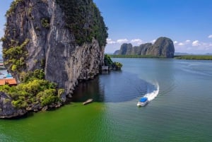 Khao Lak: veloce gita in catamarano a motore verso l'isola di James Bond