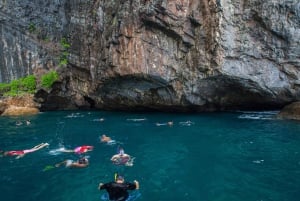 Khaolak: Early Bird nach Phi Phi Island & Maya Bay mit Mittagessen