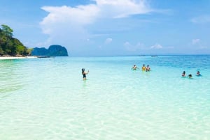 Khaolak: Phi Phi Insel & Maya Bay mit deutschem Guide & Mittagessen