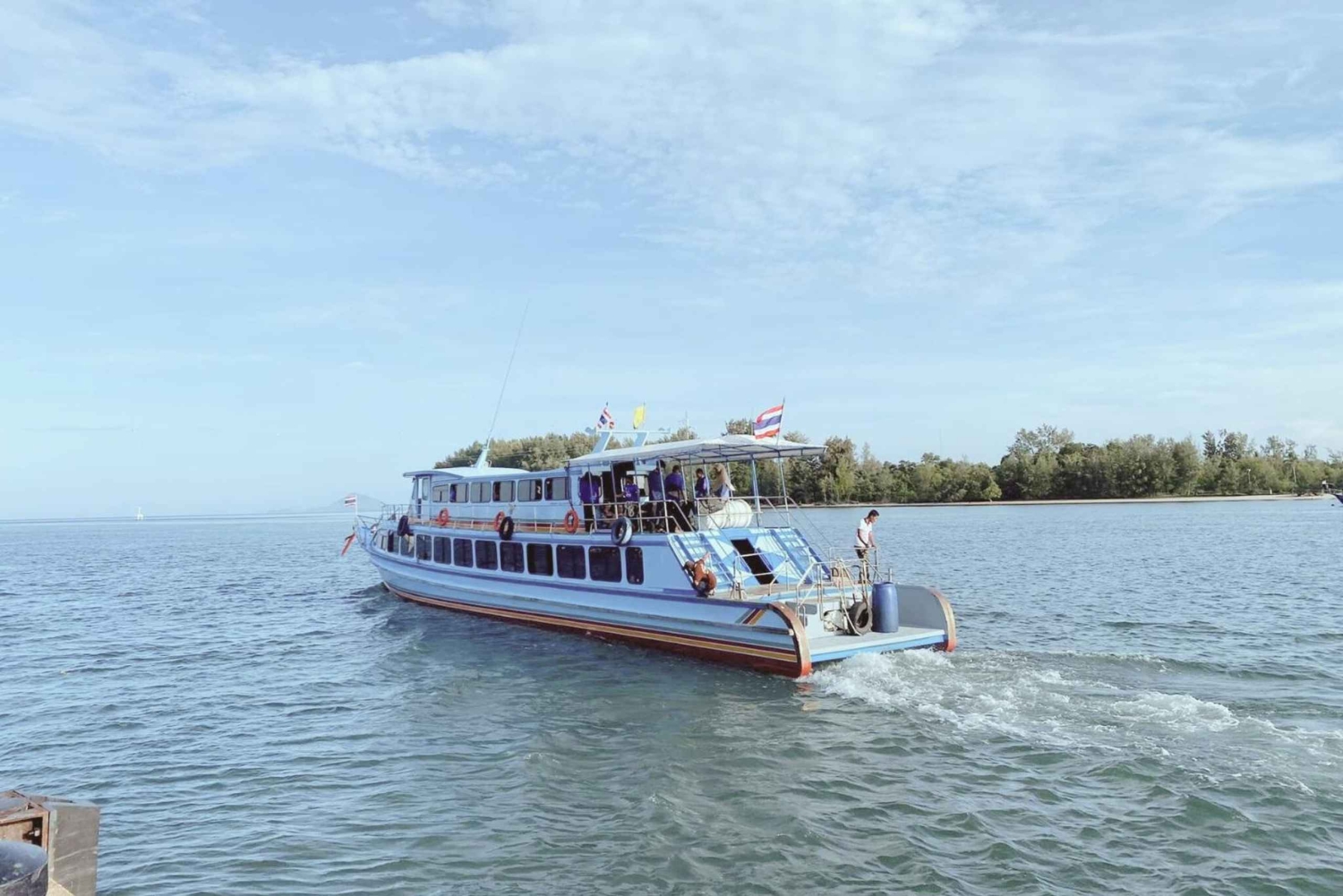 Koh Lanta: Ferge fra Koh Lanta til Phuket (via Koh PhiPhi)