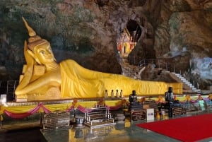 Krabi: Tour privado de un día por James Bond y Koh Panyi con almuerzo