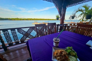 Krabi: Tour privado de un día por James Bond y Koh Panyi con almuerzo
