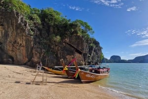 Krabi: Tour privado de un día por James Bond y Koh Panyi con almuerzo