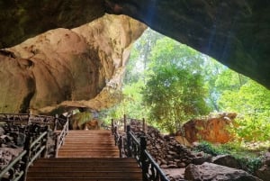 Krabi: Tour privado de un día por James Bond y Koh Panyi con almuerzo