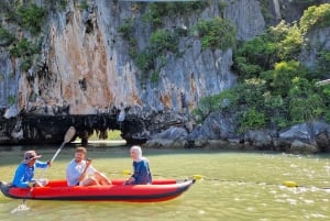 Krabi: Tour privado de un día por James Bond y Koh Panyi con almuerzo