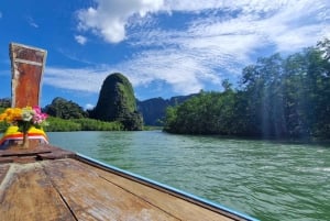 Krabi: Tour privado de un día por James Bond y Koh Panyi con almuerzo
