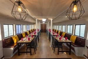 푸켓에서 즐기는 멜로디 선셋 디너 크루즈