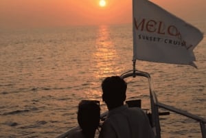 푸켓에서 즐기는 멜로디 선셋 디너 크루즈
