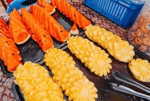 Phuket: Phi Phi Island Premium kryssning med måltid