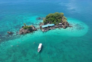 Phi Phi Inseln, Maya Bay Khai Insel mit dem Schnellboot