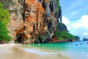 Phuket: tour privato di 4 isole in motoscafo