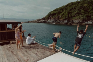 Phuket: Avventura in crociera di lusso in legno di 8 ore e tramonto