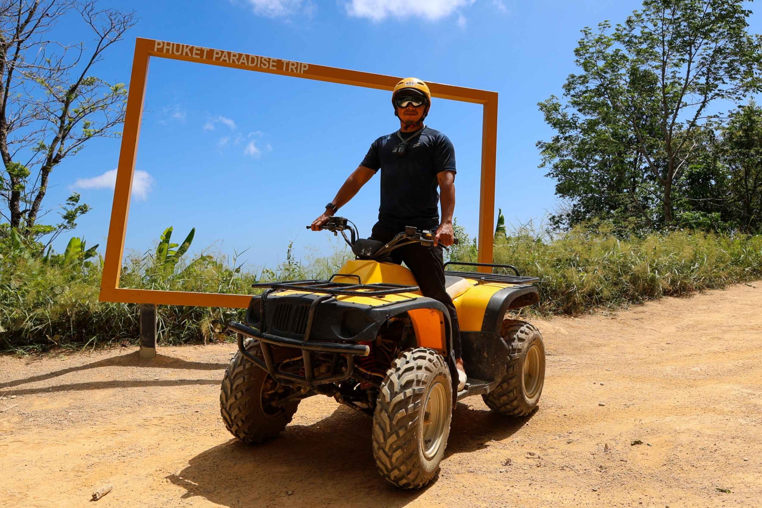ATV-jungle-rit in Phuket en tempeltour in Chalong