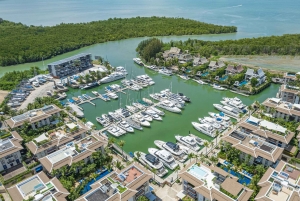 푸켓 고속 쌍동선으로 즐기는 뱀부 아일랜드와 피피섬