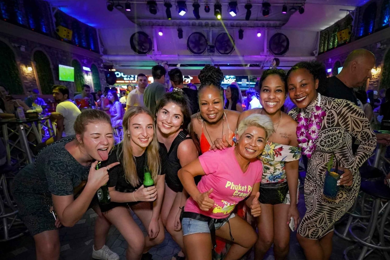 Phuket: Bar Crawl Tour
