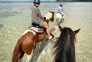 Avventura a cavallo sulla spiaggia di Phuket